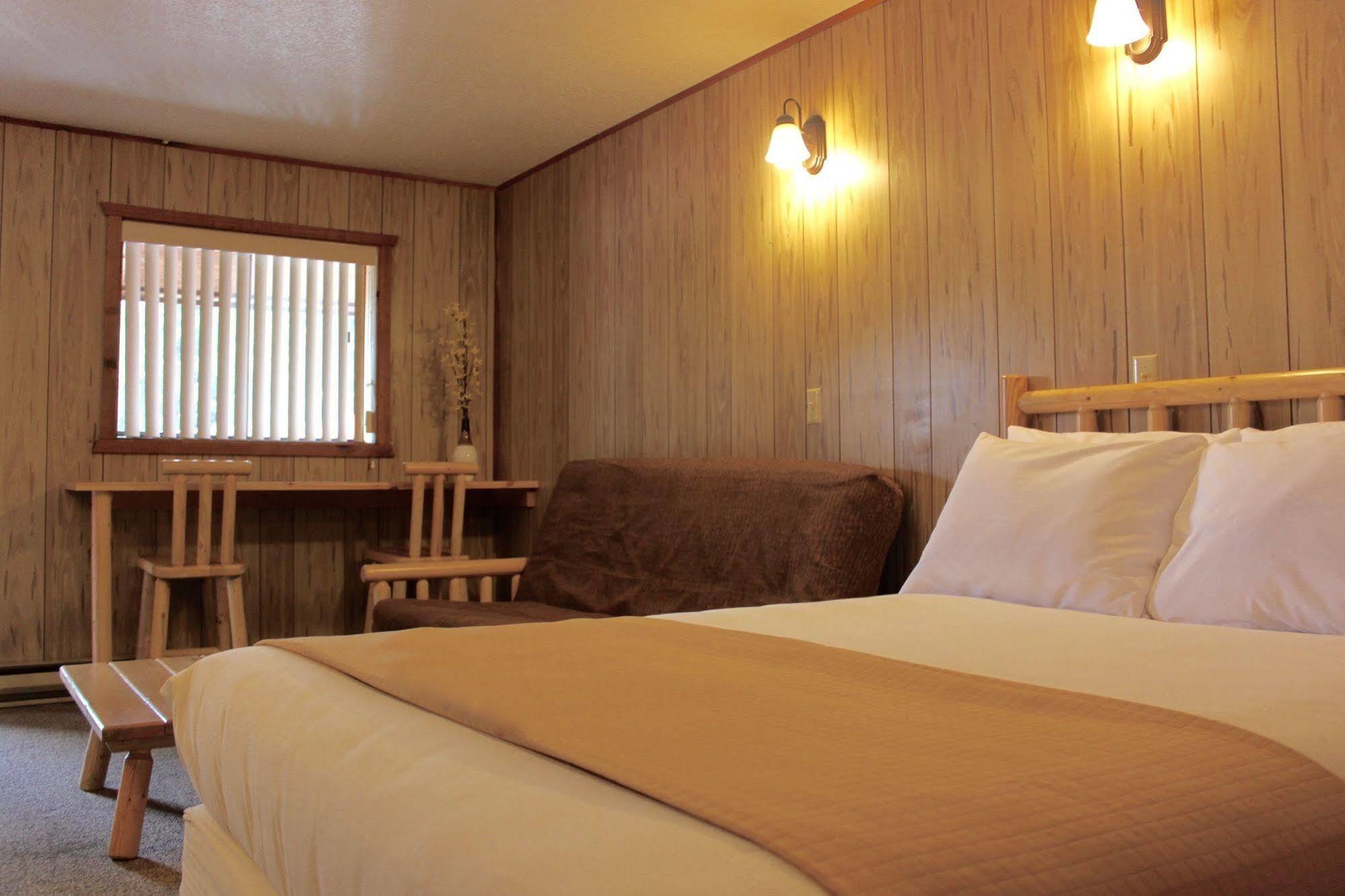 Rustic Inn 麦考尔 外观 照片