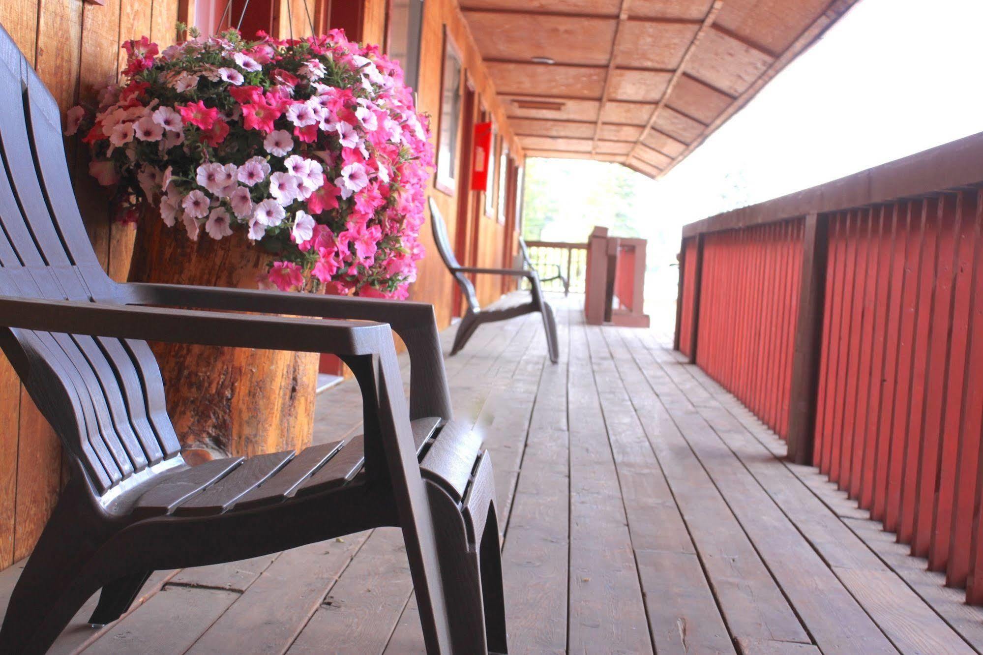 Rustic Inn 麦考尔 外观 照片
